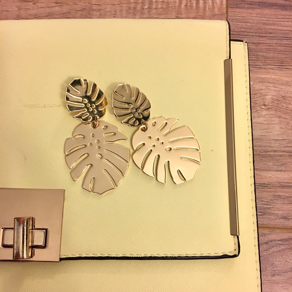 Monstera Leaf Earrings